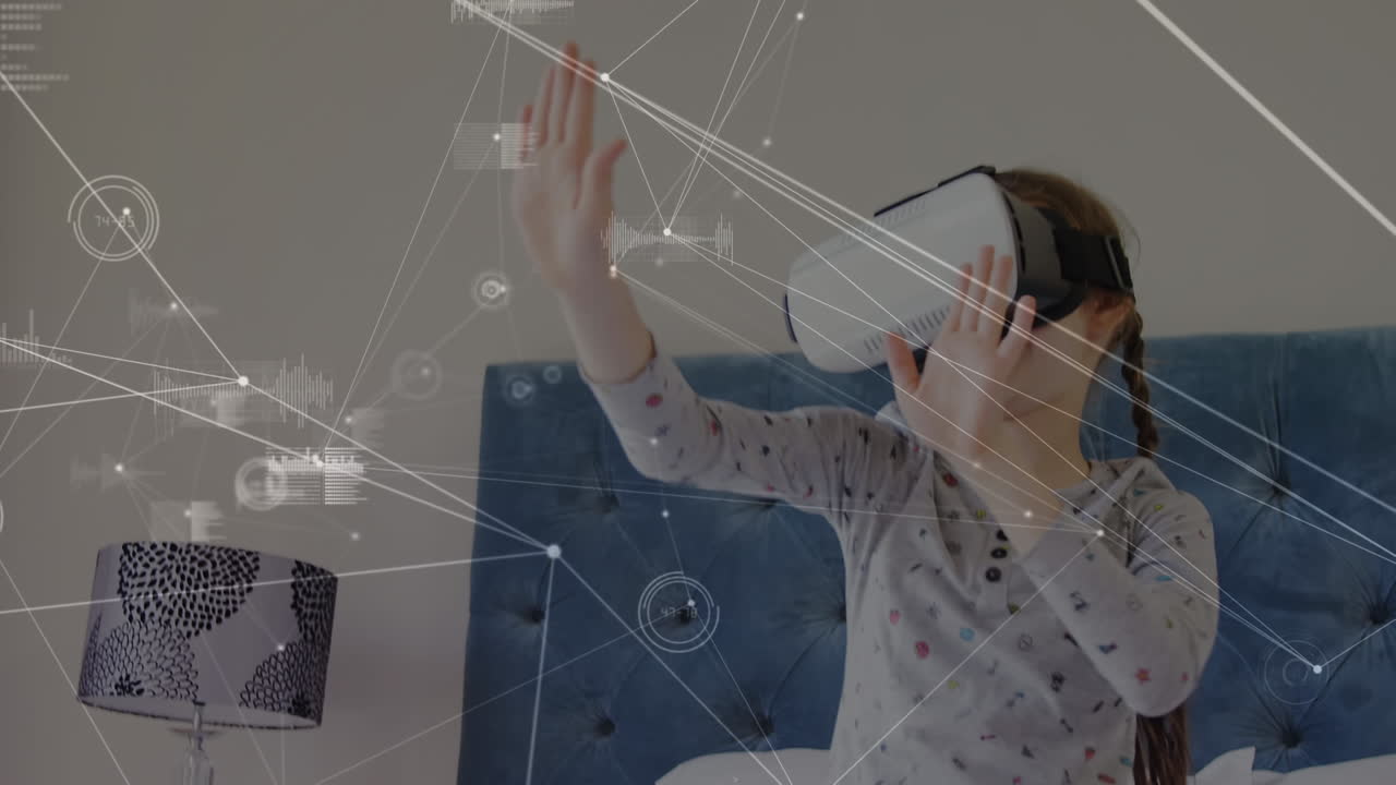 animación de la red de conexiones con procesamiento de datos sobre chica caucásica usando auriculares vr