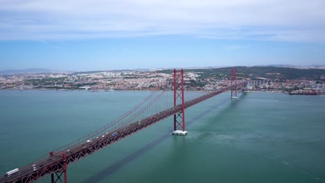 timelapse del puente 25 de abril de lisboa