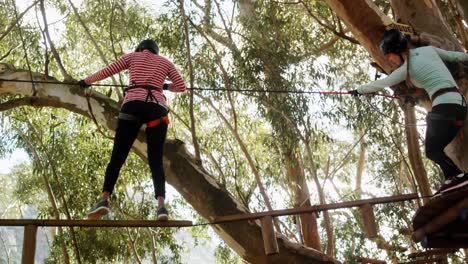 woman walking on the rope 4k