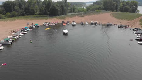 cala de fiesta en el río mississippi