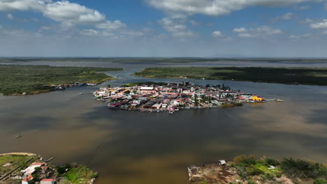 Drone-shot-rising-around-the-Mexcaltitan-Magic-Town,-in-sunny-Nayarit,-Mexico