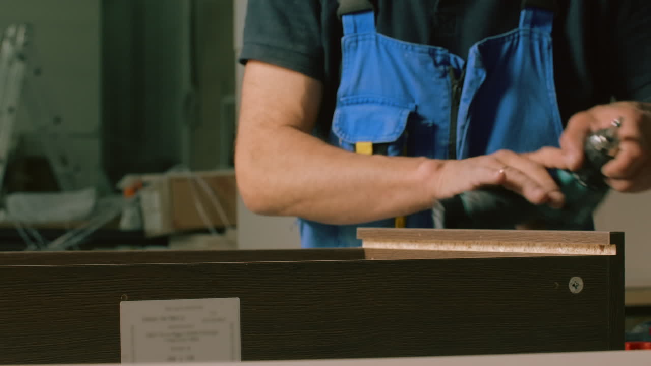 Assembling Kitchen Cabinets