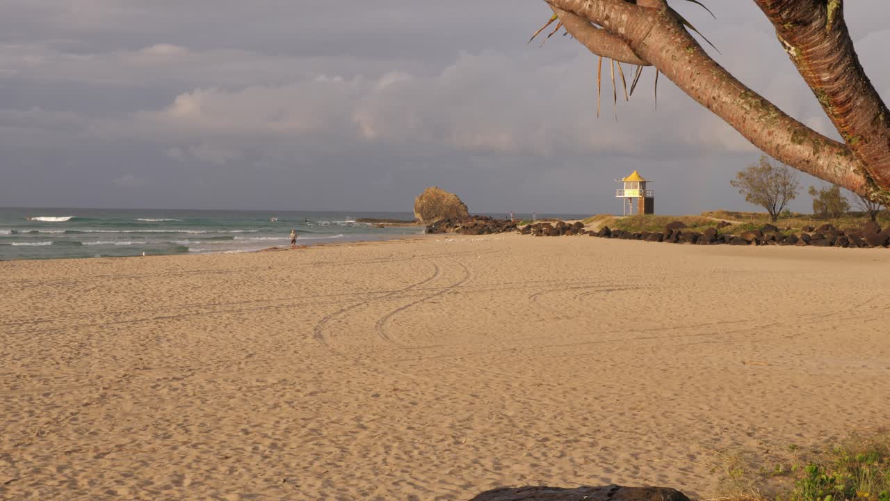 Sunset Beach In Currumbin Alley, Gold Coast, Queensland, Australia - Wide Shot