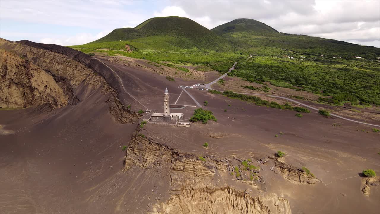 북대서양-2의 아조레스 화산 포르투갈 섬에 있는 폰타 도스 카펠리뇨스 등대