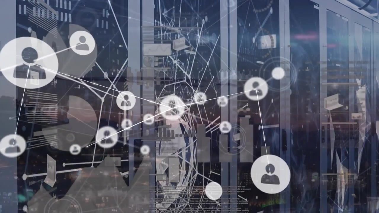 Animación de iconos conectados, puntos formando un globo, gráficos y un destello de lente en una sala de servidores.
