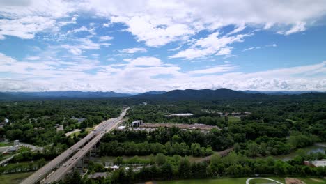 Highway-leading-West-from-Asheville-NC,-Asheville-North-Carolina