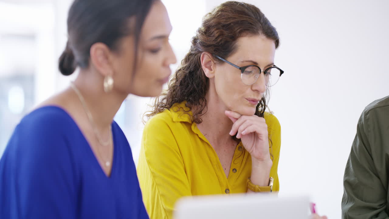 necesita que todos estén en la misma página.