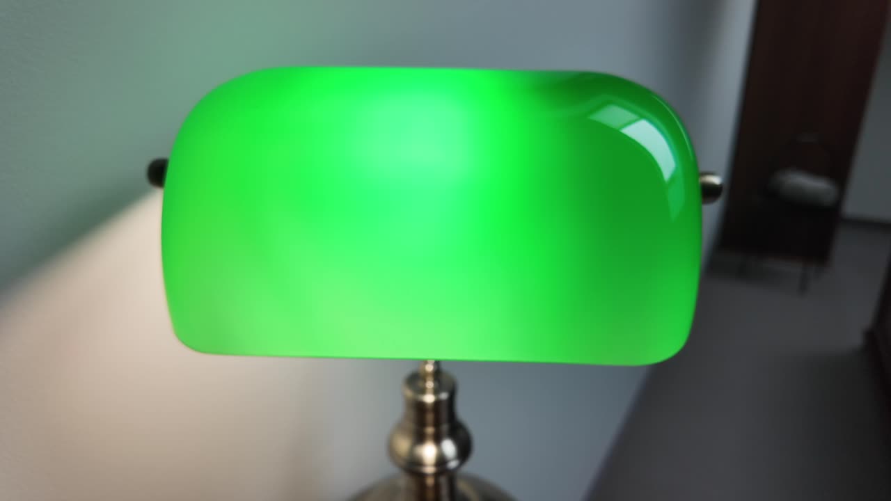la lámpara de lectura verde eleva la decoración con estilo y función