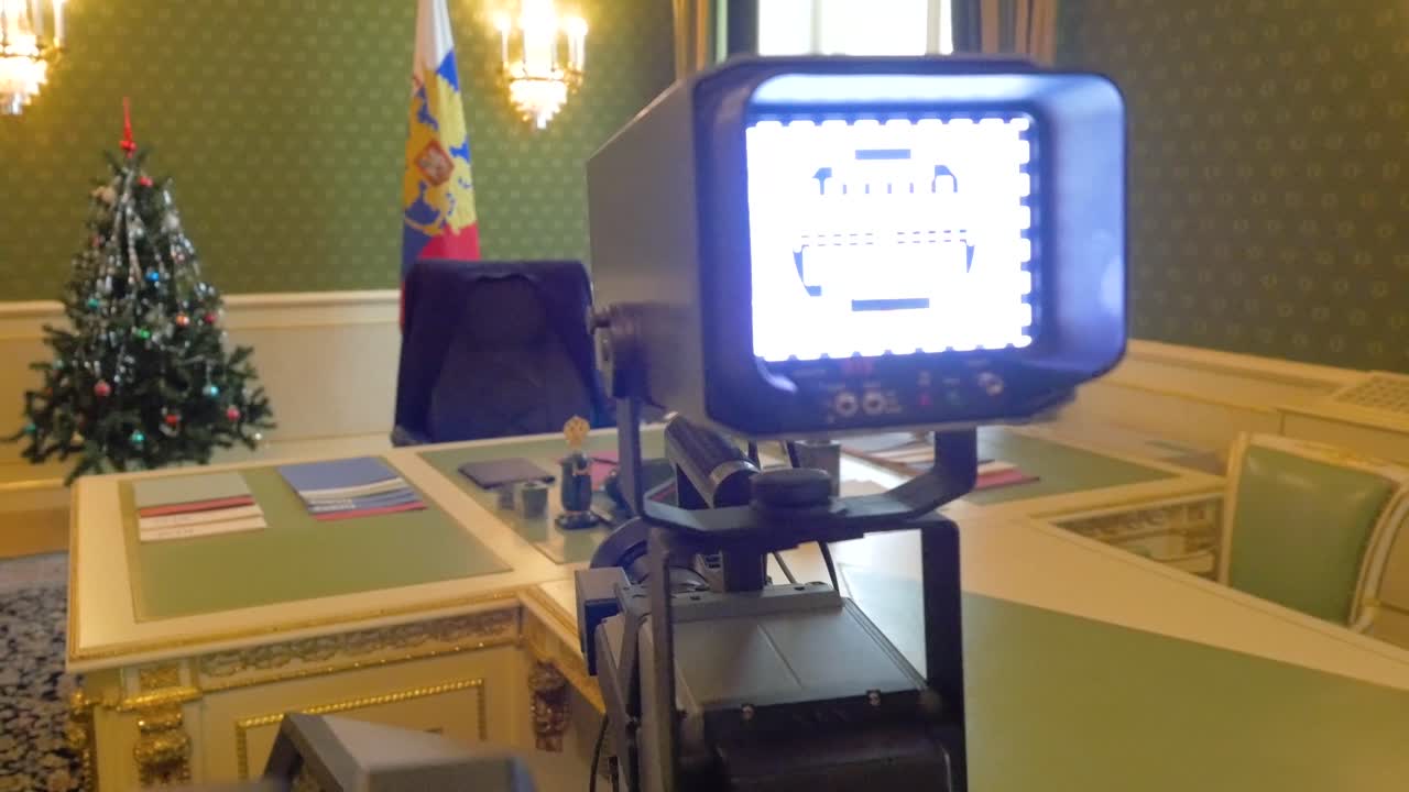 크리스마스 장식품 을 가진 대통령 사무실