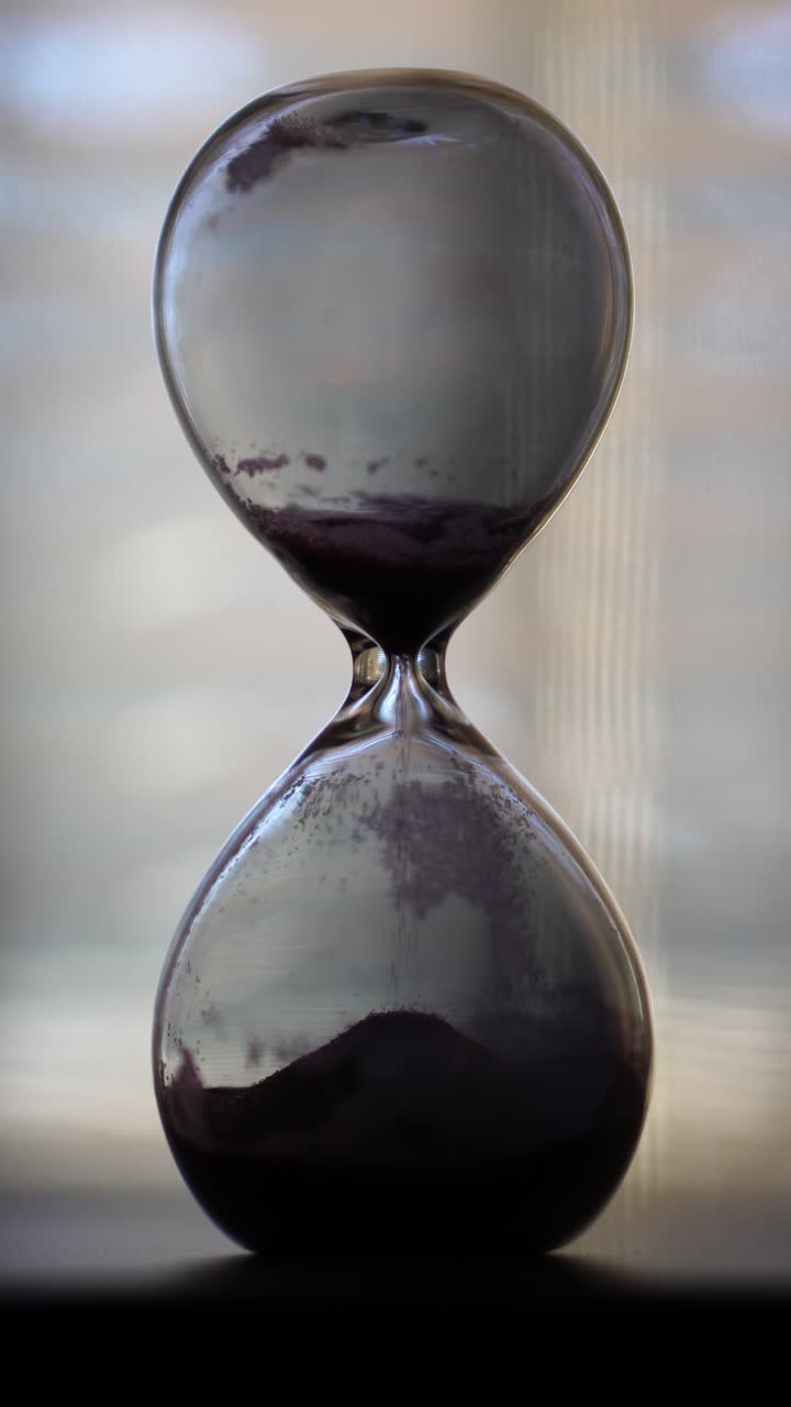 Vertical View, Hourglass aka Sand Clock, Finishing Countdown