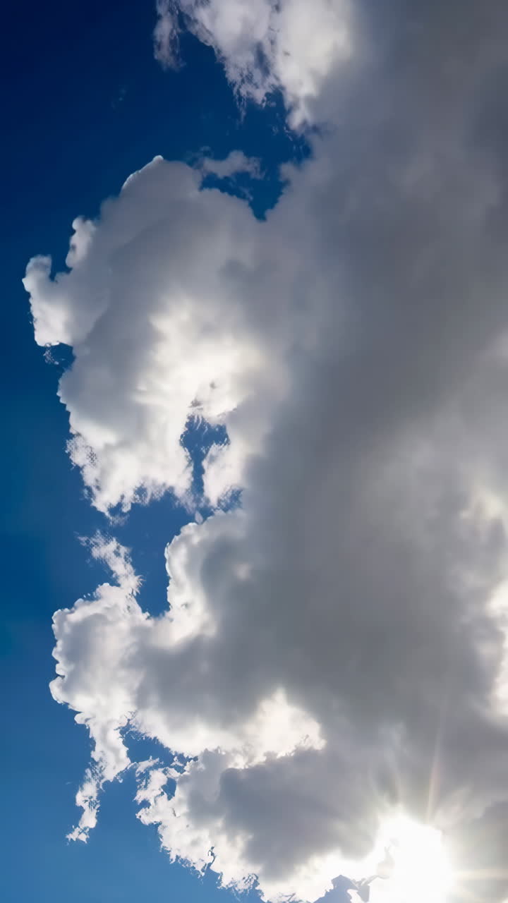 nubes en un cielo azul
