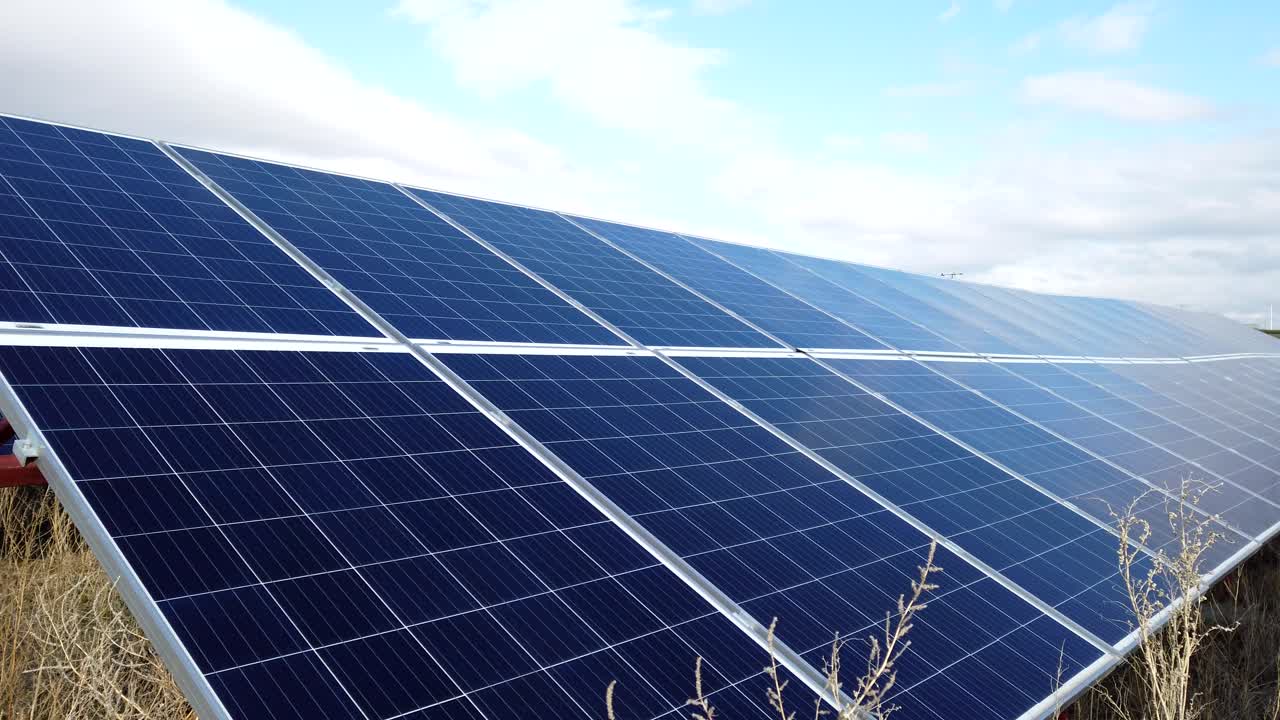 paneles solares almacen de material de archivo de video de cerca