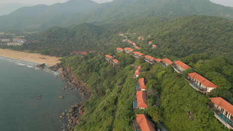 Vacation-Villas-Overlook-The-Ocean-In-Lang-Co-Vietnam