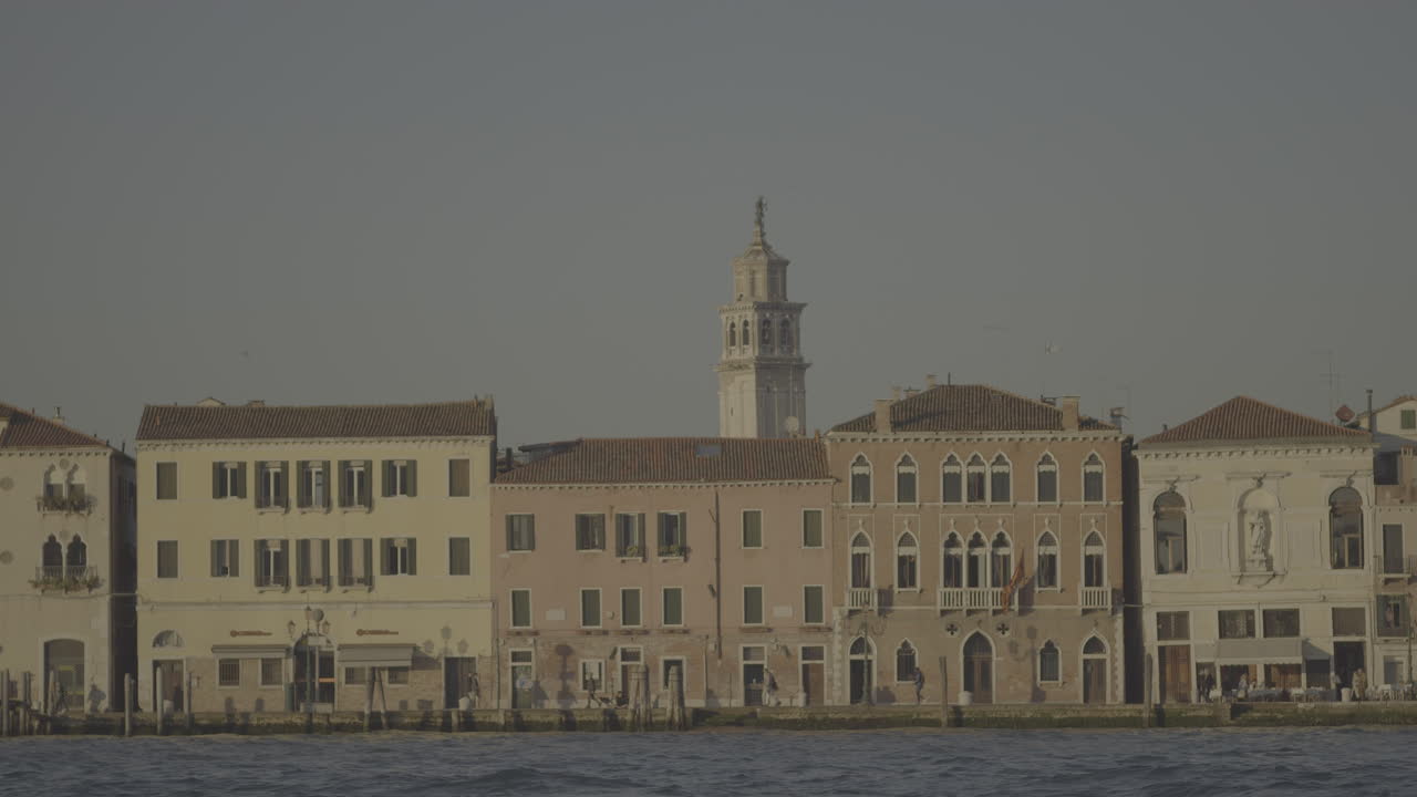 Edifici veneziani sul lungomare