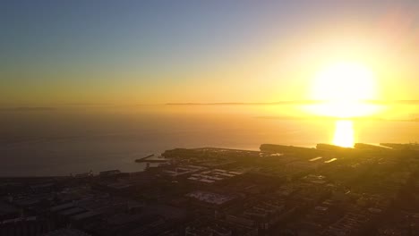 Paneo-Aéreo-A-La-Derecha-Para-Revelar-El-Centro-De-San-Francisco-Durante-El-Amanecer---4k