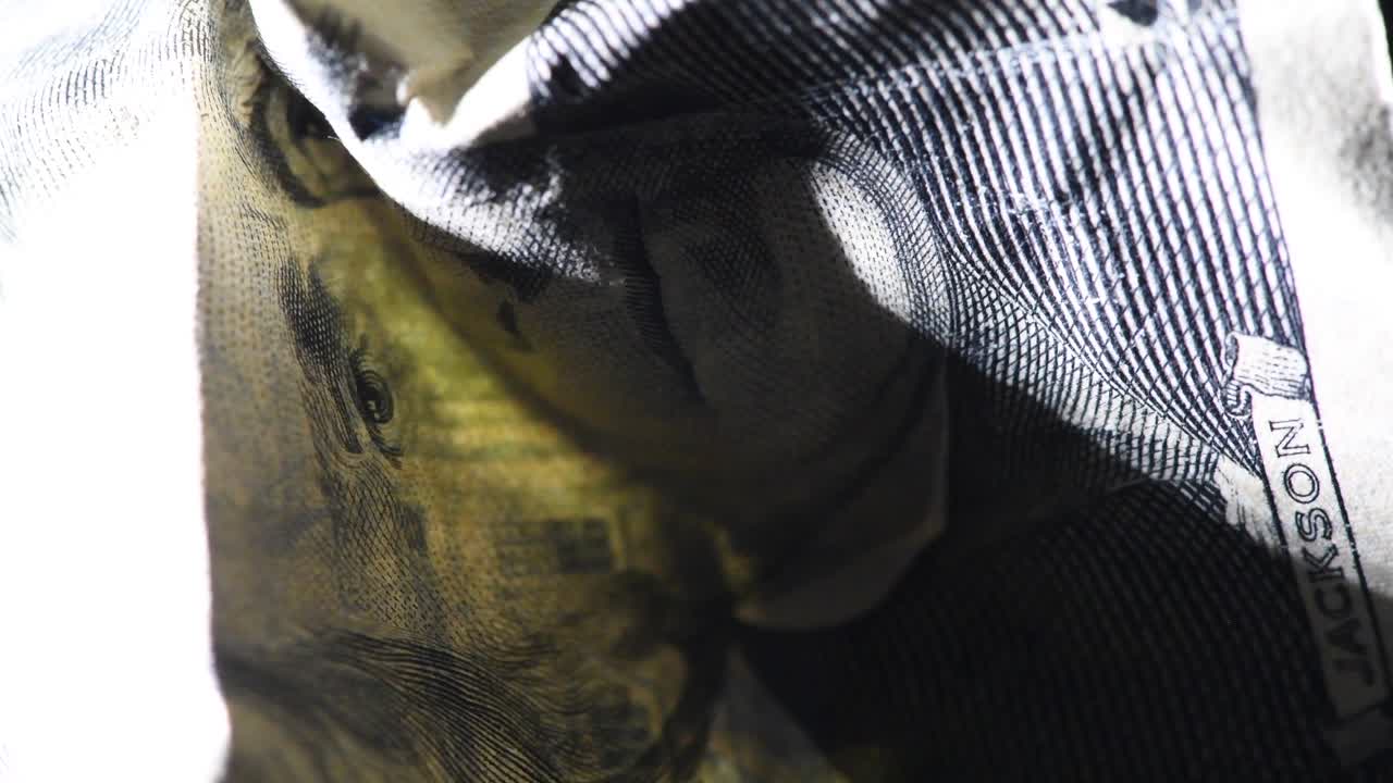 jackson te ha echado el ojo. gastar sabiamente