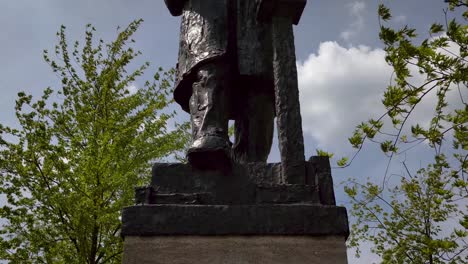 estatua del politico p