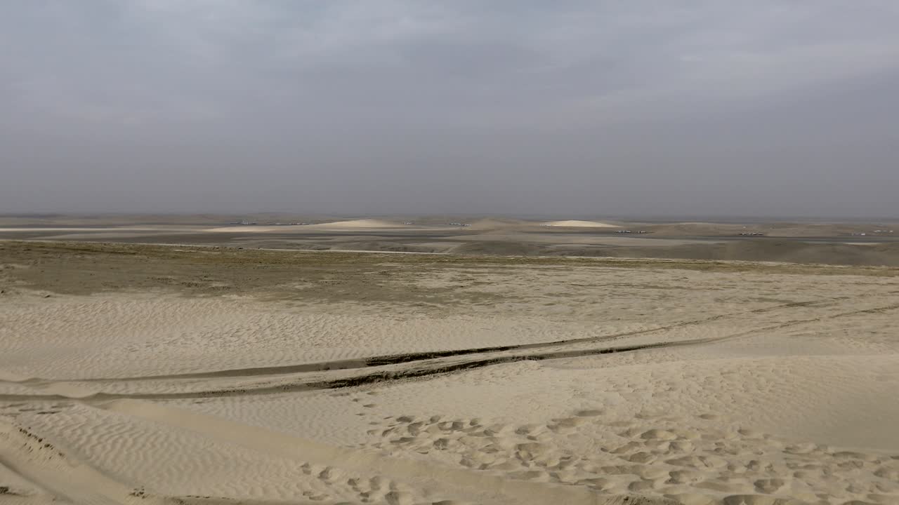 paisaje desértico de qatar