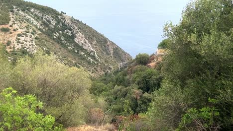 Paisaje-Mediterráneo-En-La-Caminata-De-Montaña-De-Nietzsche