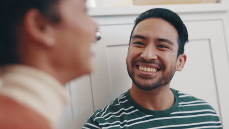 Face,-couple-and-laugh-in-home-for-conversation