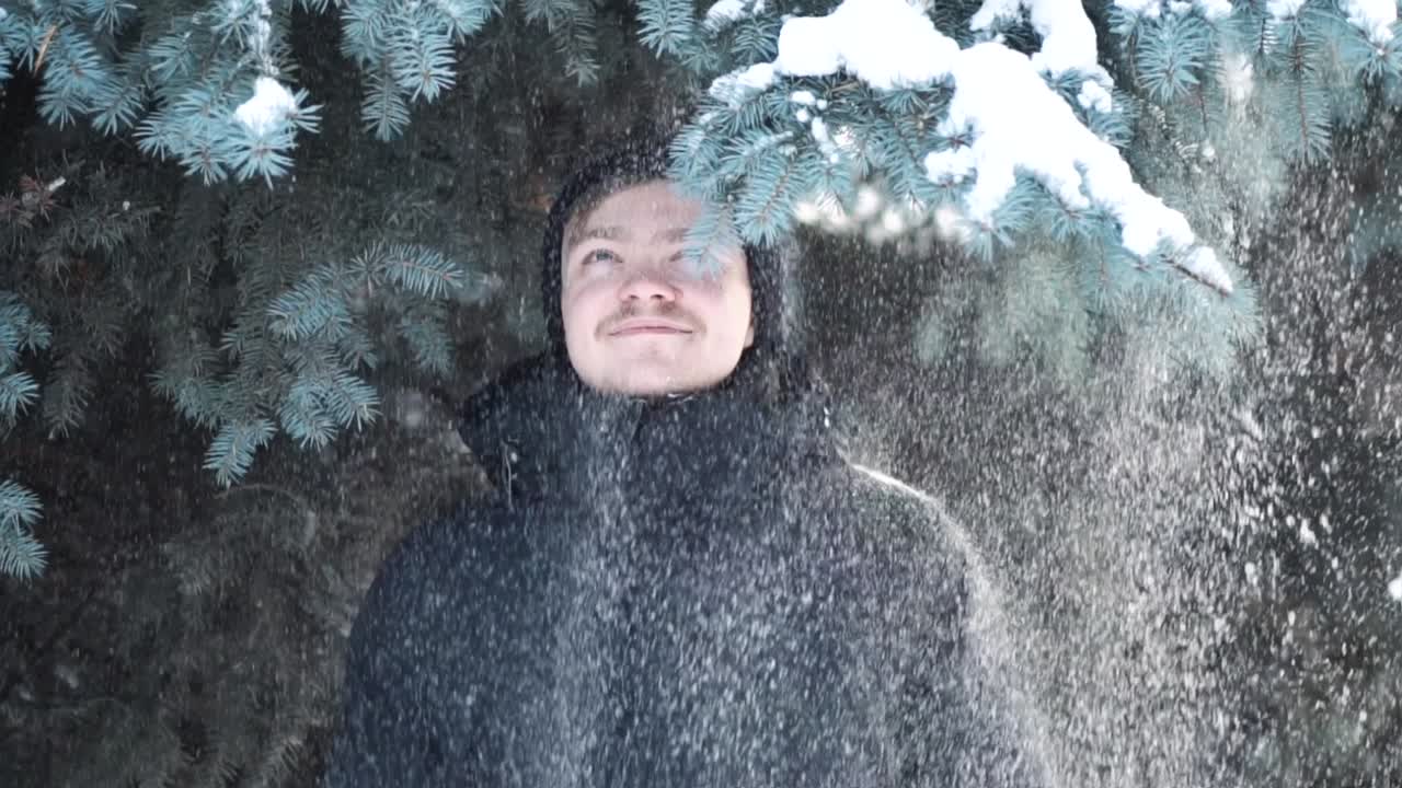 눈보라에 빠진 남자