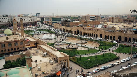 Fuentes-De-Agua-Y-Antigua-Mezquita-En-El-Centro-De-Erbil