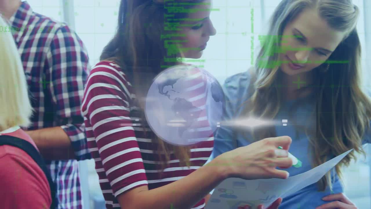 animación de datos y globo sobre compañeras de trabajo caucásicas en la oficina