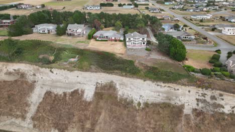 Aerial-view-of-mansions-sitting-atop-the-West-Beach-Bluff-on-Whidbey-Island