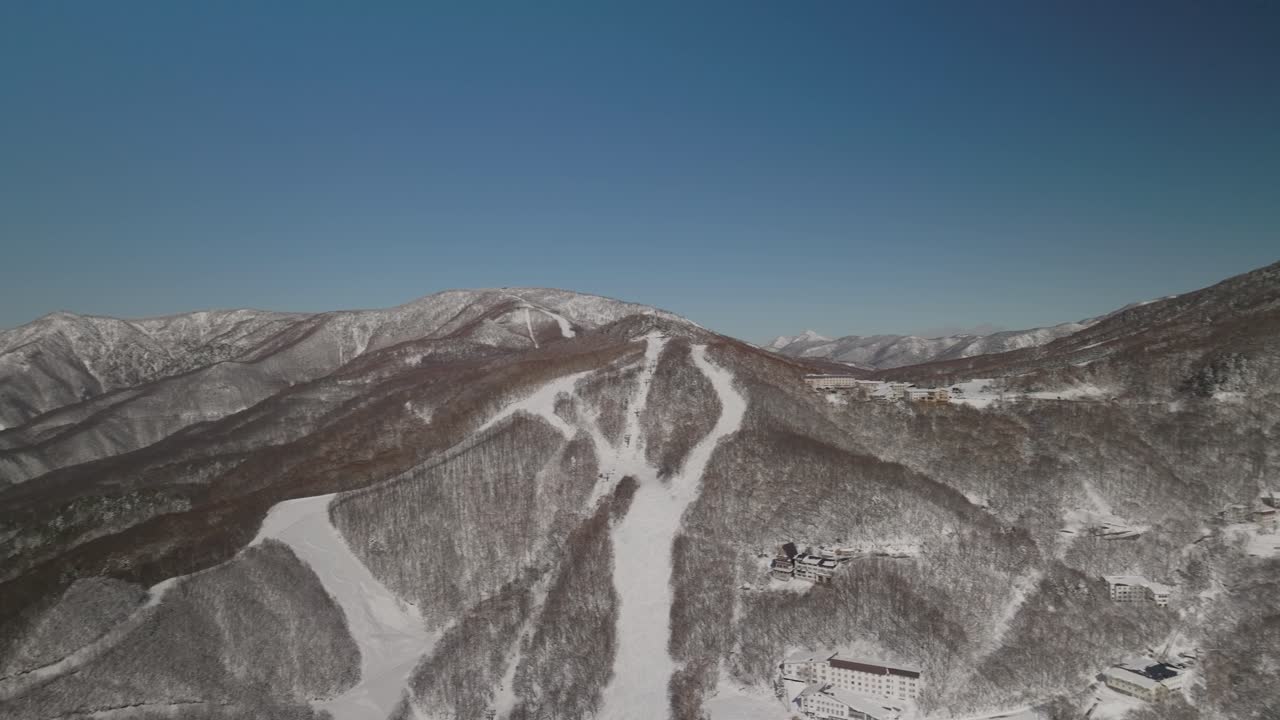 fotografía del paisaje de la estación de esquí de shiga kogen, japón