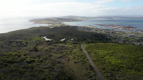 Viewpoint-road-and-Bluff-southernmost-town-on-South-Island,-New-Zealand,-aerial-panorama