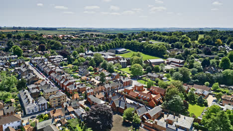 Aerial-video-takes-you-above-Louth,-Lincolnshire,-a-medieval-treasure