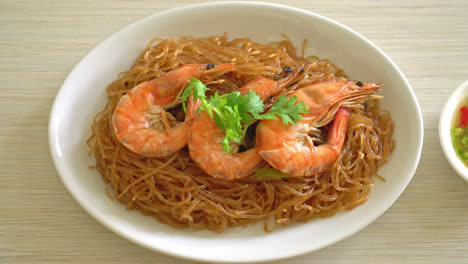 casseroled or baked shrimp with glass noodles or shrimp potted with vermicelli