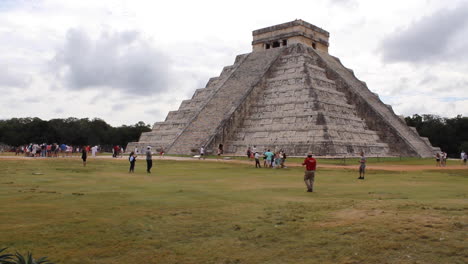 chichen itza yucatan mexico wide shot establishing