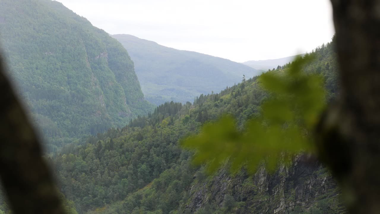 Quiet Norway mountain city. Breathtaking views. Vivid nature