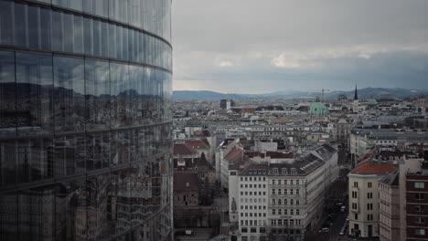 Panning-over-Rooftops-in-Vienna,-Austria