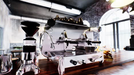 primer plano de las máquinas de café que funcionan automáticamente