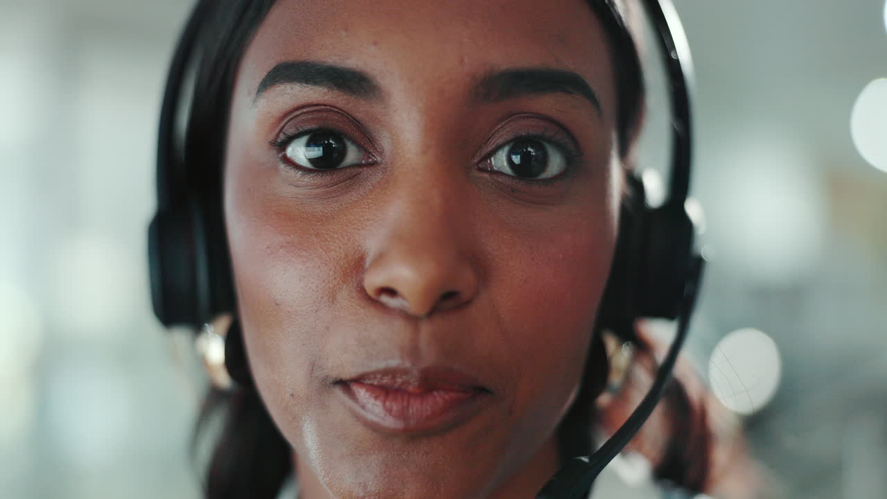 Callcenter, communication and phone call