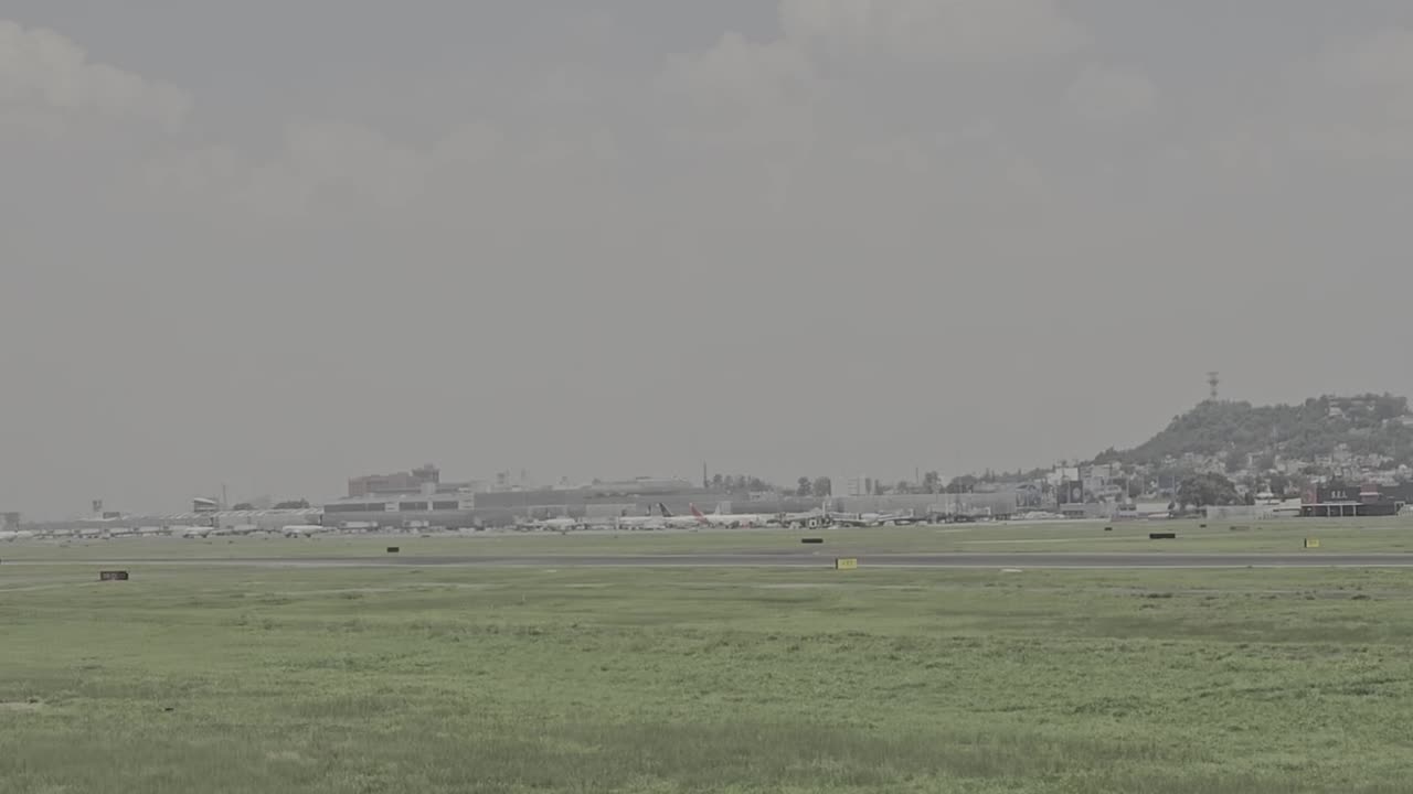 траектория посадки самолета в ангар