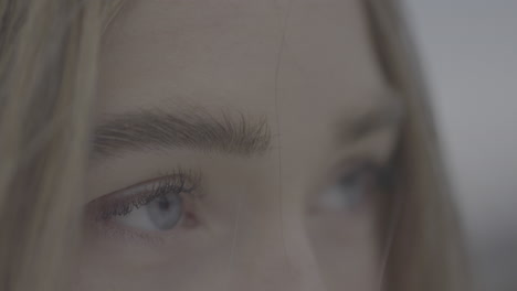 primer plano de la cara de una mujer