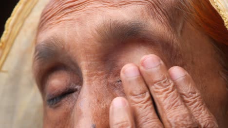 Upset-senior-women-suffering-from-strong-eye-pain