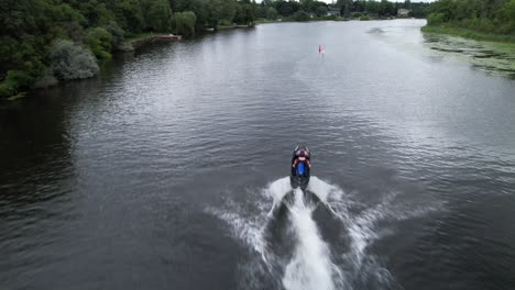 Extremsport-Jet-Skipping--Und-Sprungtricks