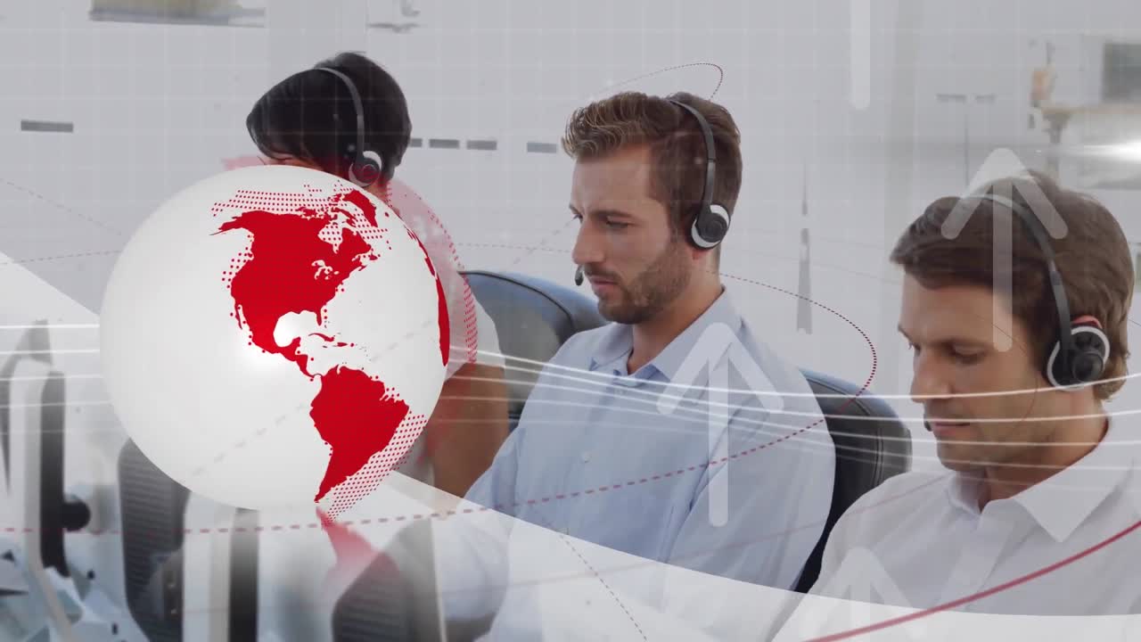 animación del globo y las flechas sobre las personas de negocios que usan auriculares