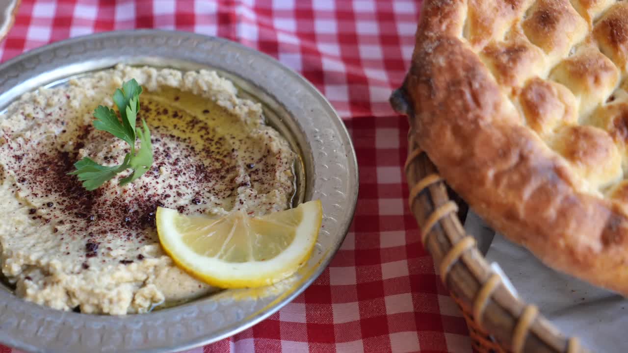 Hummus with Lemon and Parsley
