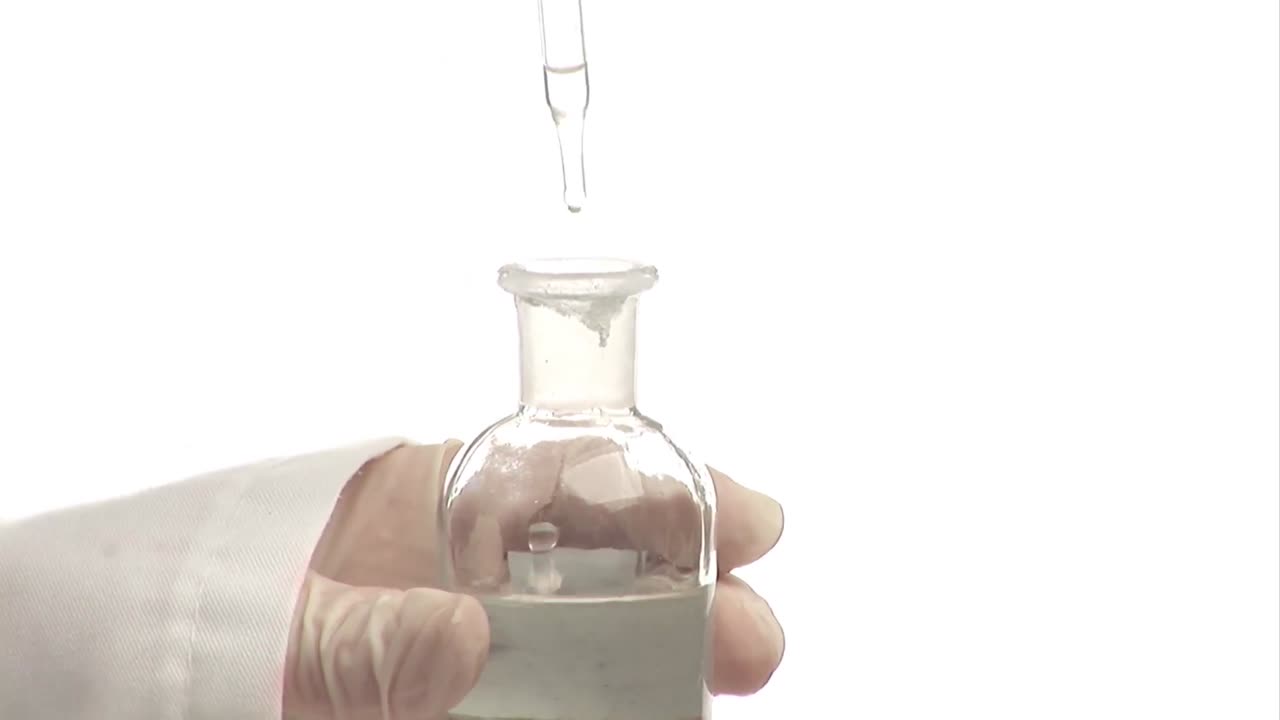 el examen de los productos químicos