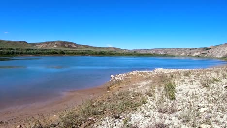 South-Saskatchewan-River-Valley-near-Sandy-Point-Park,-north-of-Medicine-Hat,-Alberta,-Canada