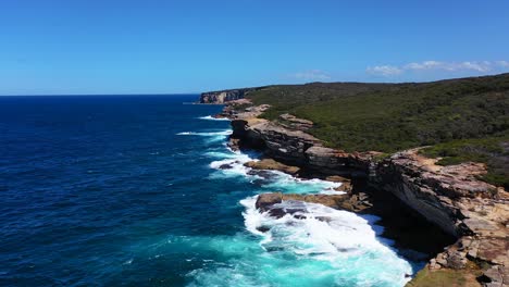 Sydney---Acantilados-Del-Parque-Nacional-Real