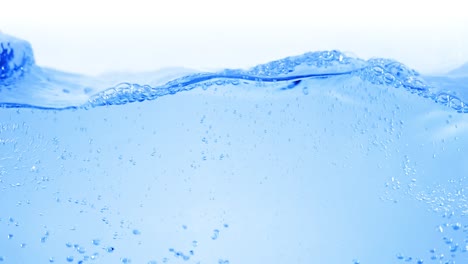 Viele-Blasen-Im-Wasser-Aus-Nächster-Nähe,-Abstrakte-Wasserwelle-Mit-Blasen-In-Zeitlupe