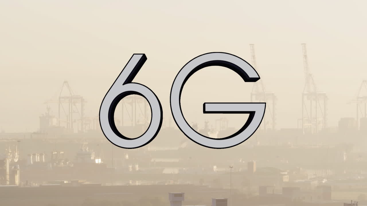 하늘 아래의 실루 ⁇  크레인과 도시 풍경의 공중 뷰 위의 6g 텍스트의 애니메이션