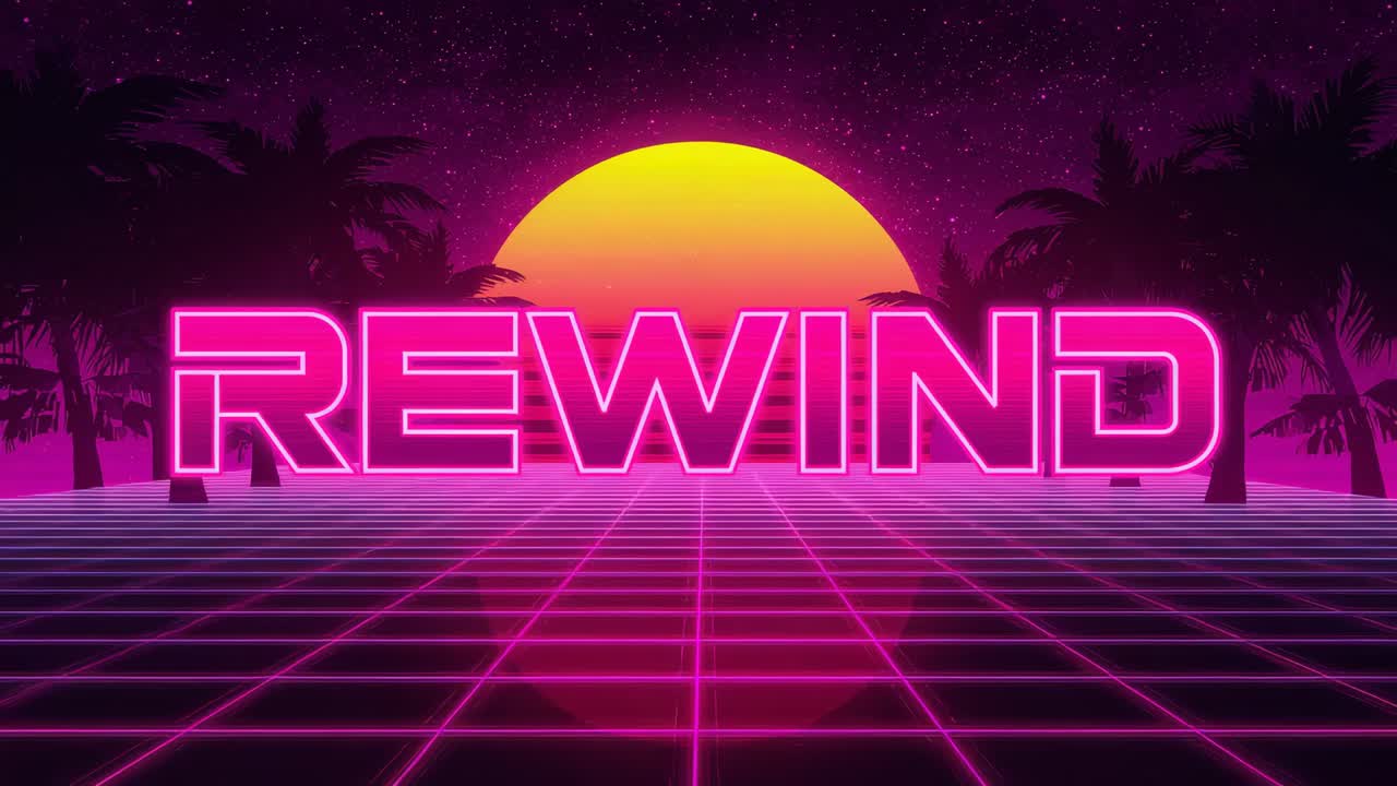 Avvio della riproduzione, scritta REWIND al neon che pulsa su una griglia rosa all'orizzonte con palme al tramonto come intro
