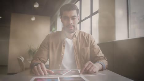 animación de puntos de luz sobre hombre de negocios de raza mixta mirando a la cámara